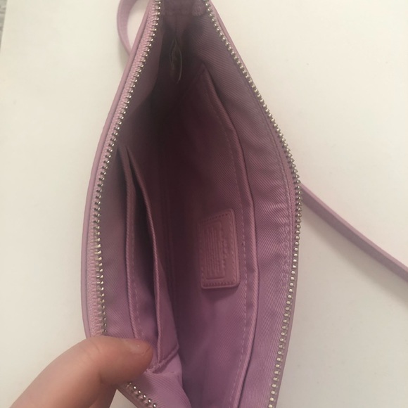 Coach Purse Pink - Picture 3 of 8